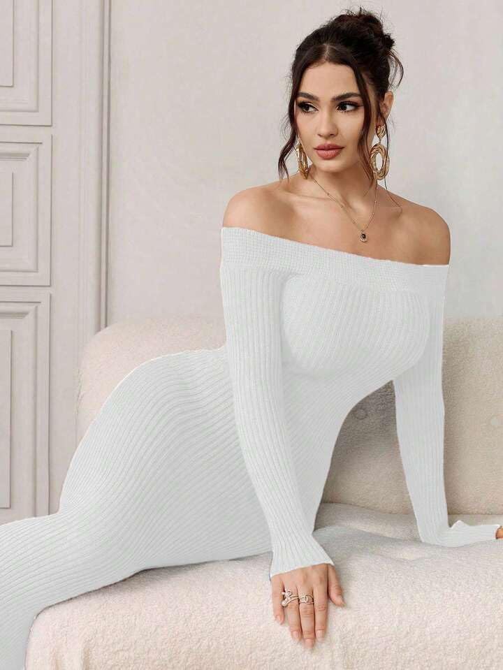 Offshoulder Bending Dress
