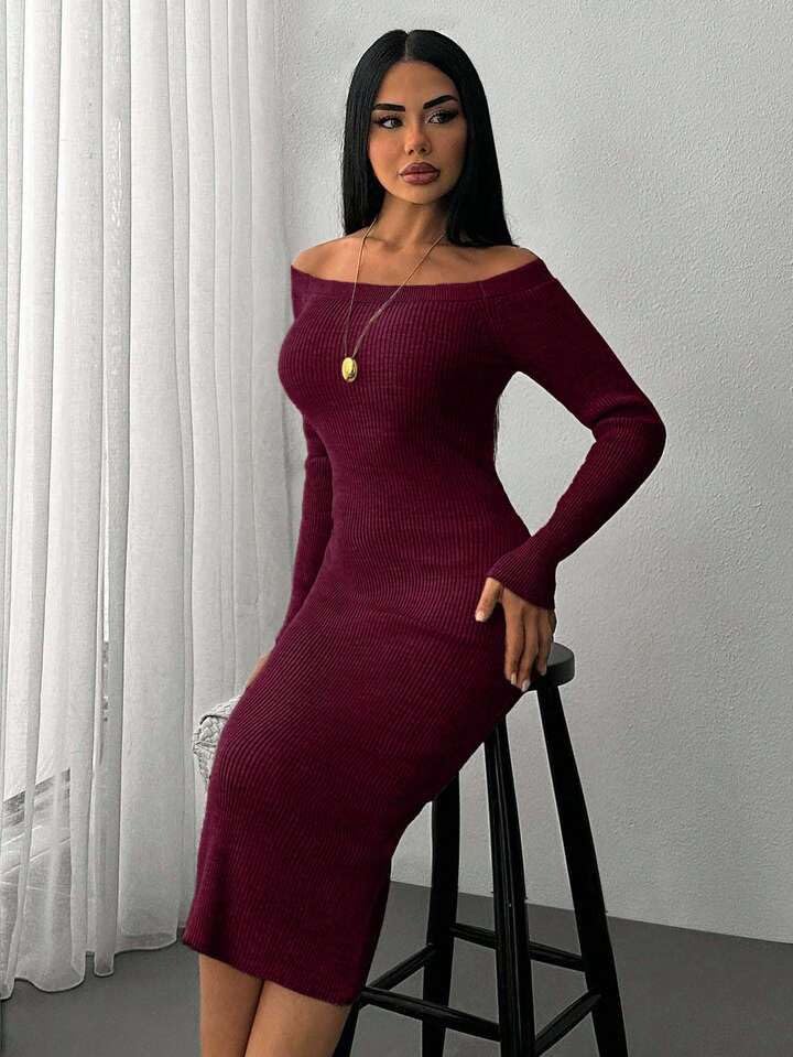 Offshoulder Bending Dress